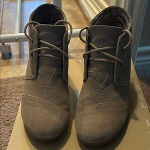 Toms Taupe Suede Desert Wedge Boots